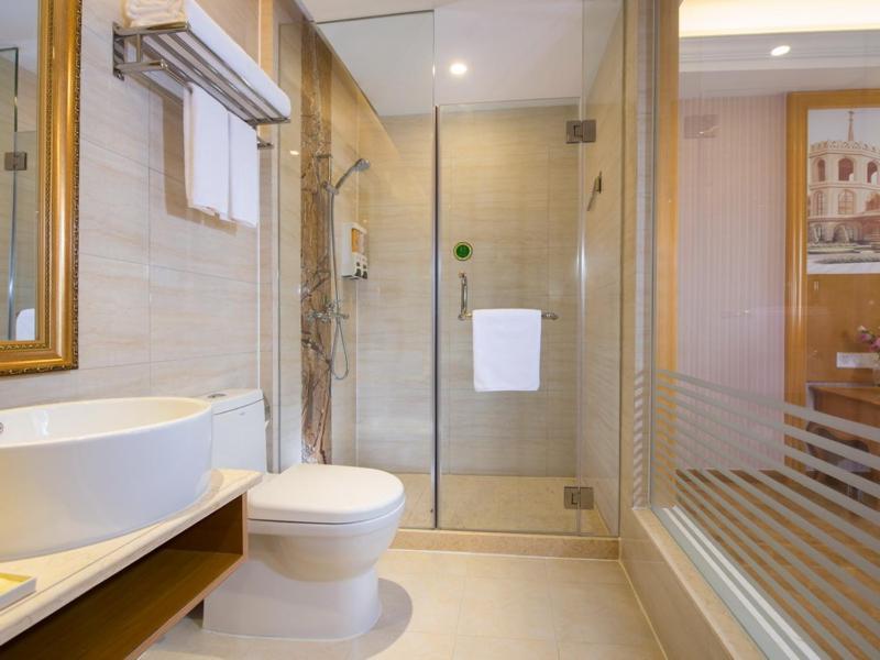 Vienna Classic Hotel Shenzhen Bantian Wuhe Avenue Bagian luar foto