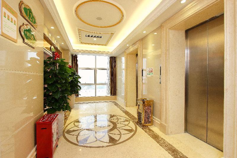 Vienna Classic Hotel Shenzhen Bantian Wuhe Avenue Bagian luar foto